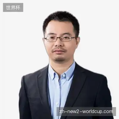 董凡